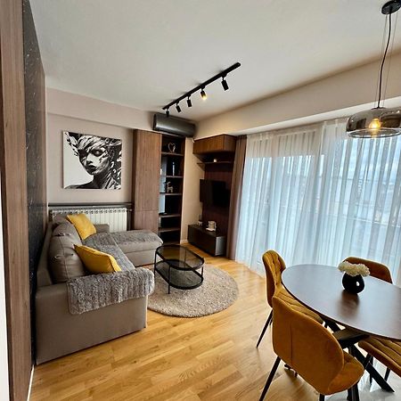 Downtown Riverside Apartments 斯科普里 外观 照片