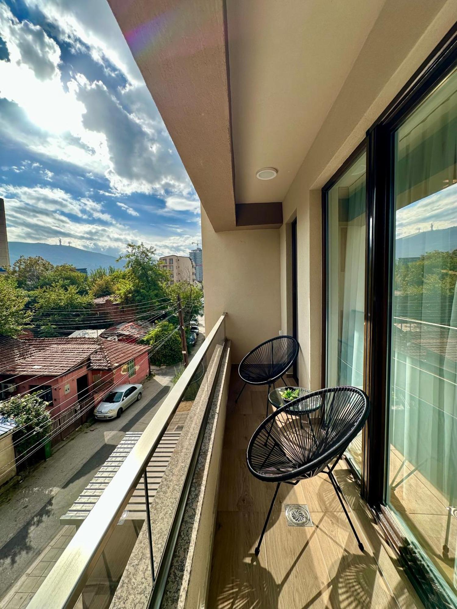 Downtown Riverside Apartments 斯科普里 外观 照片