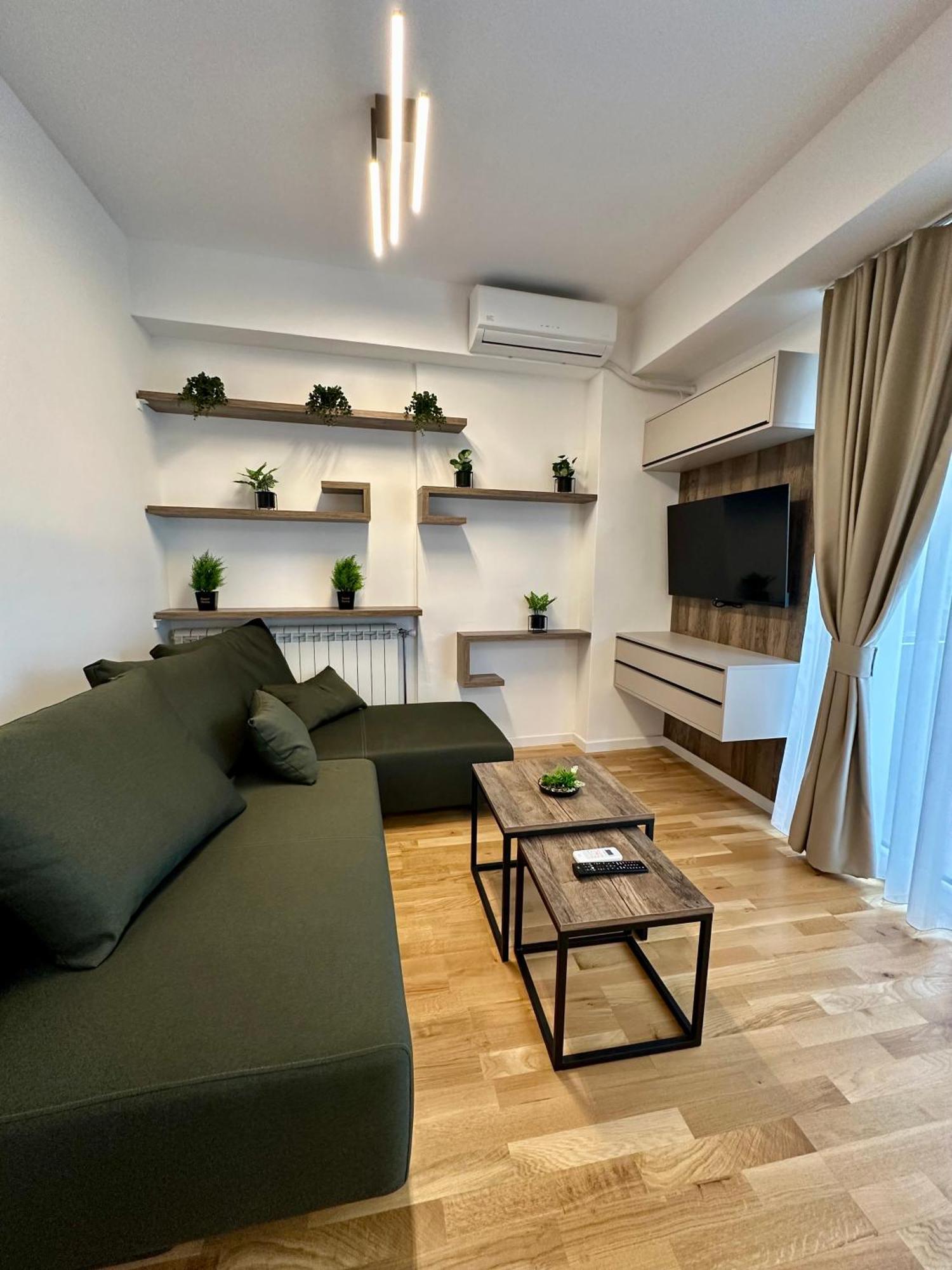 Downtown Riverside Apartments 斯科普里 外观 照片