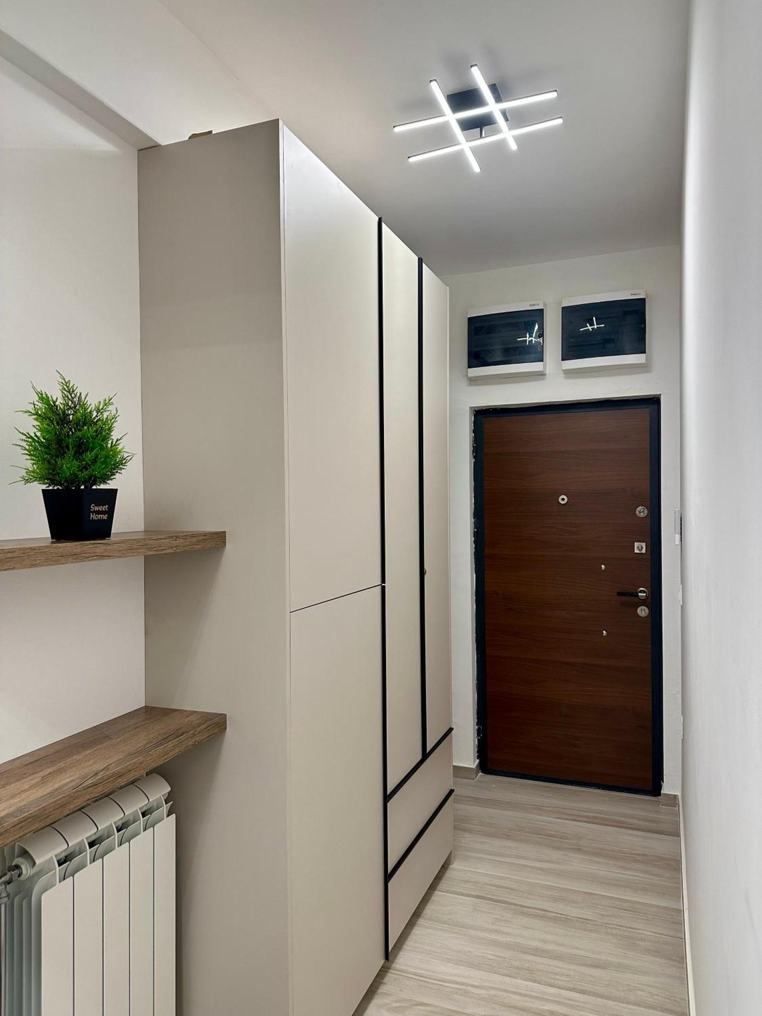 Downtown Riverside Apartments 斯科普里 外观 照片