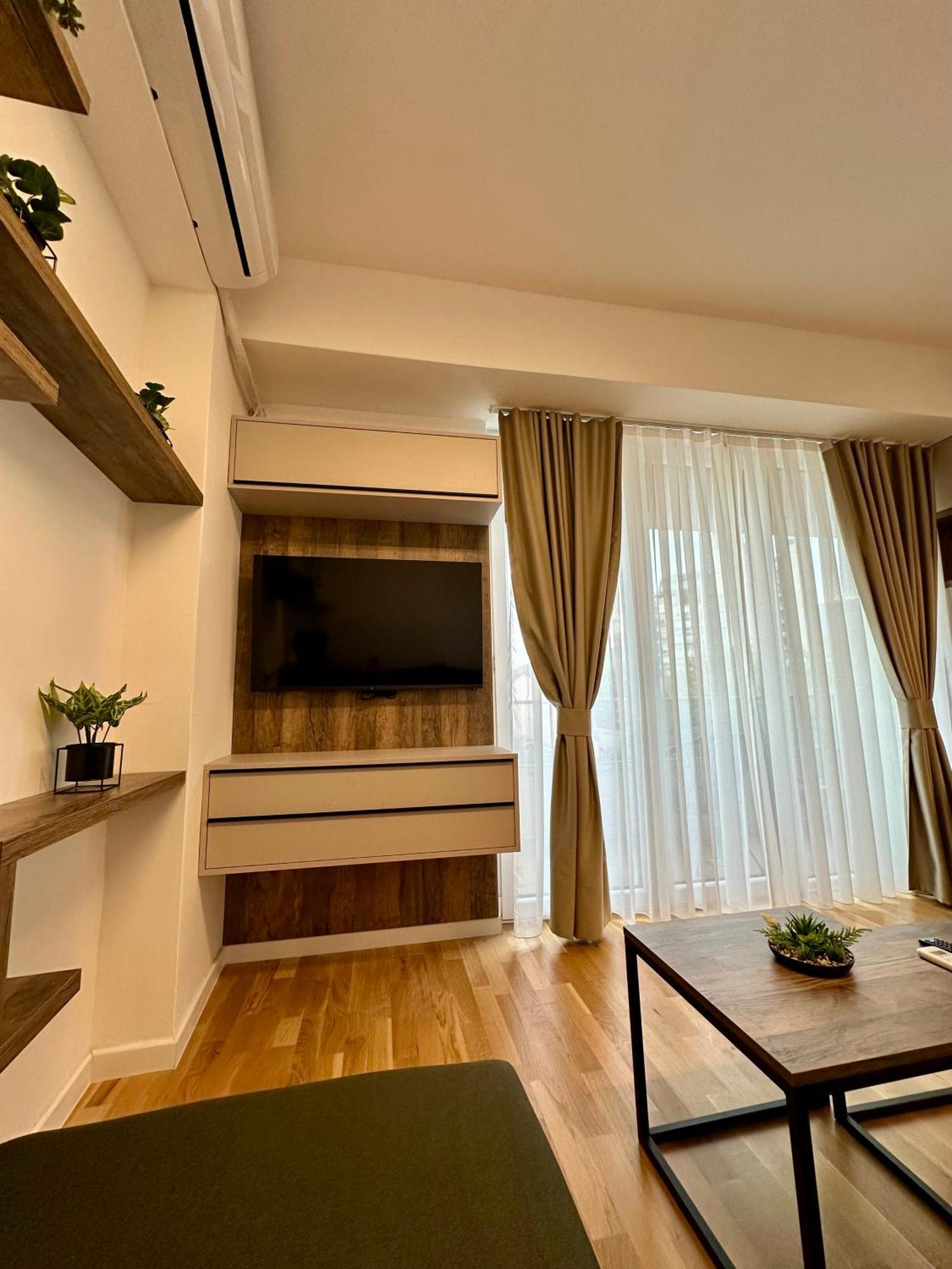Downtown Riverside Apartments 斯科普里 外观 照片