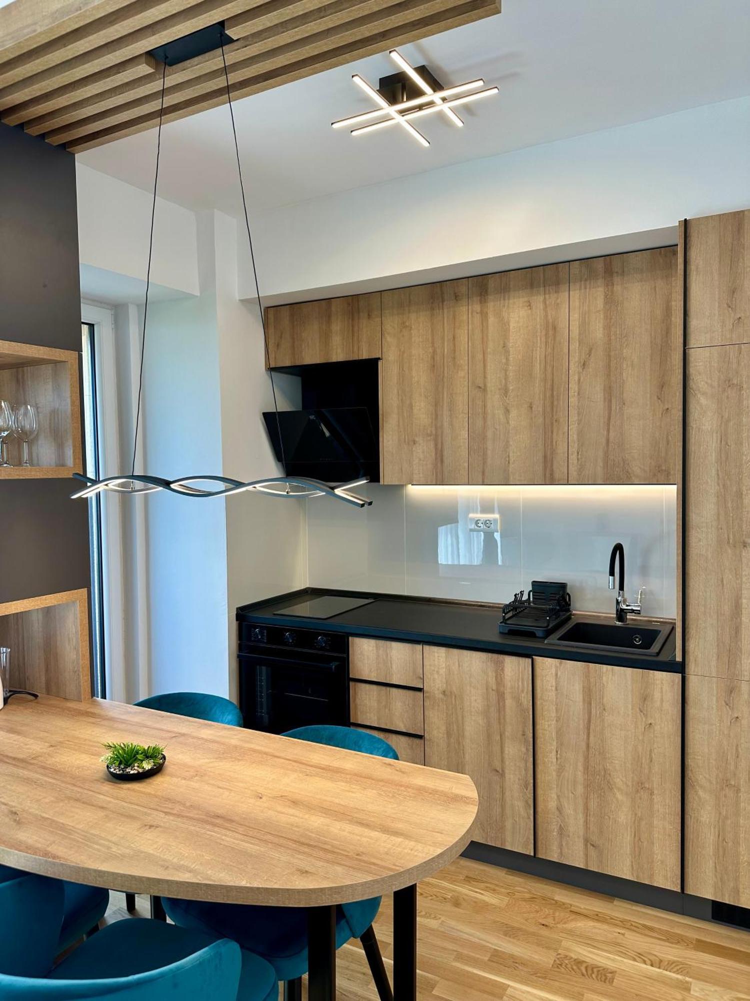 Downtown Riverside Apartments 斯科普里 外观 照片