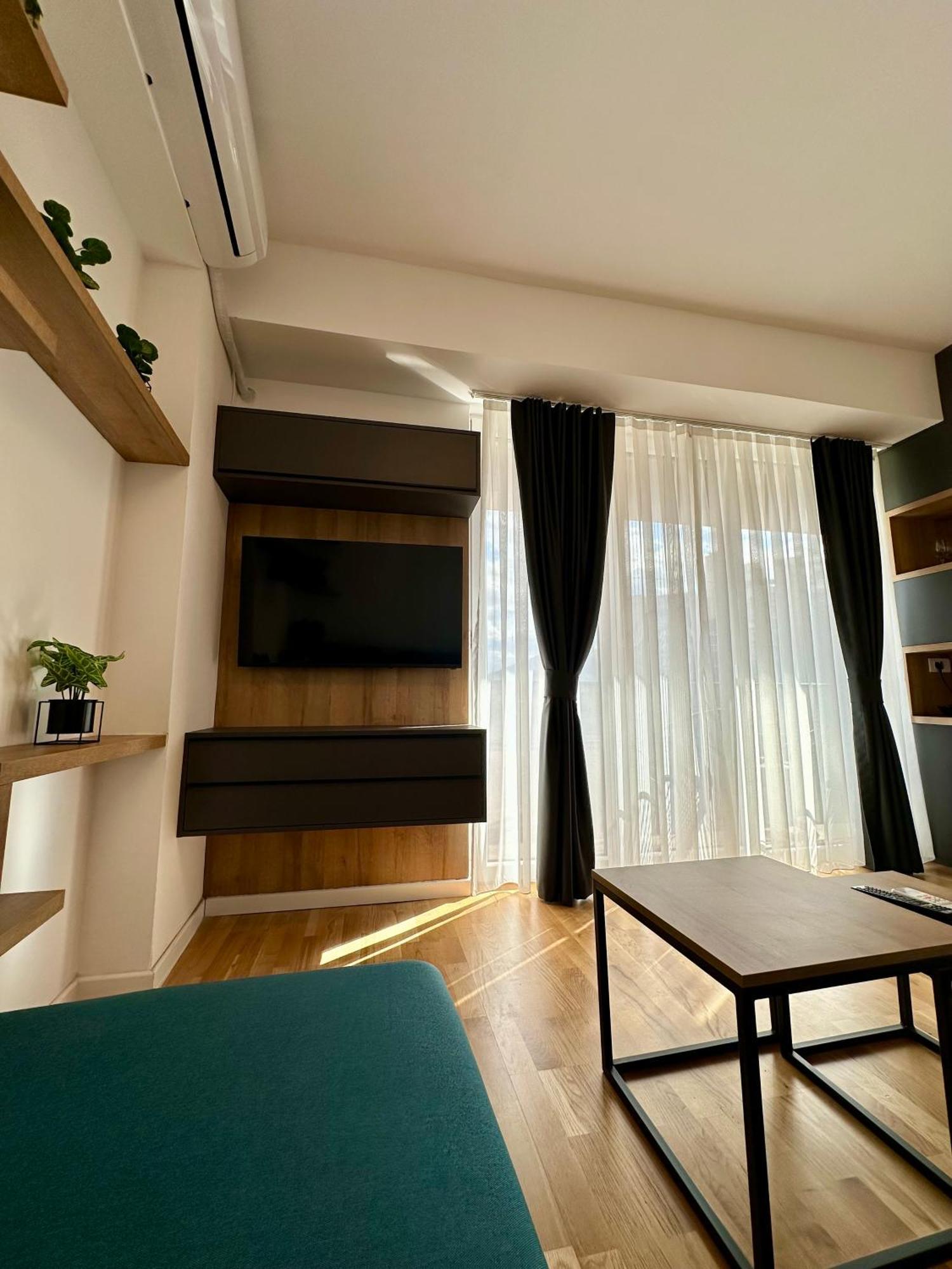 Downtown Riverside Apartments 斯科普里 外观 照片
