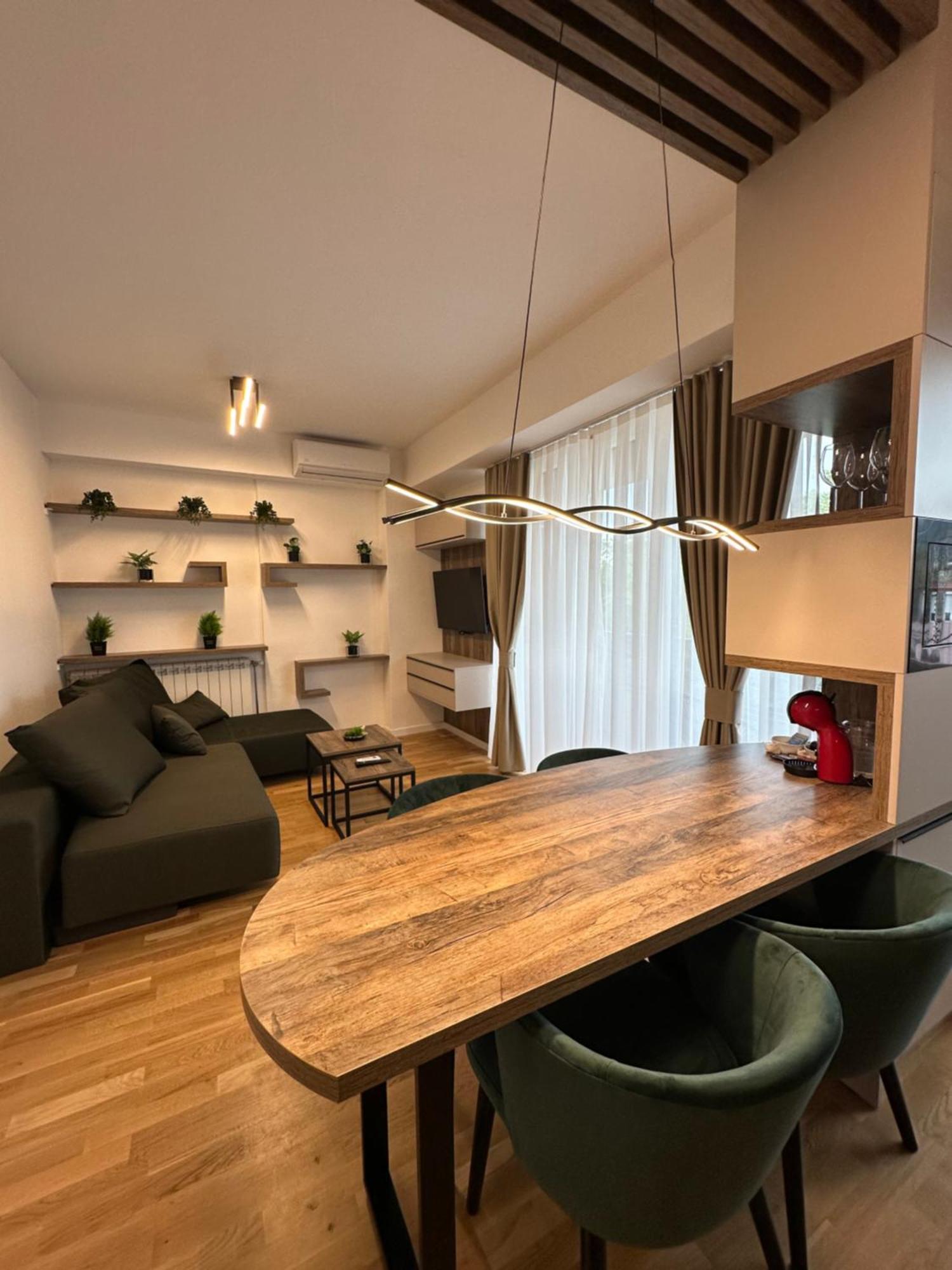 Downtown Riverside Apartments 斯科普里 外观 照片