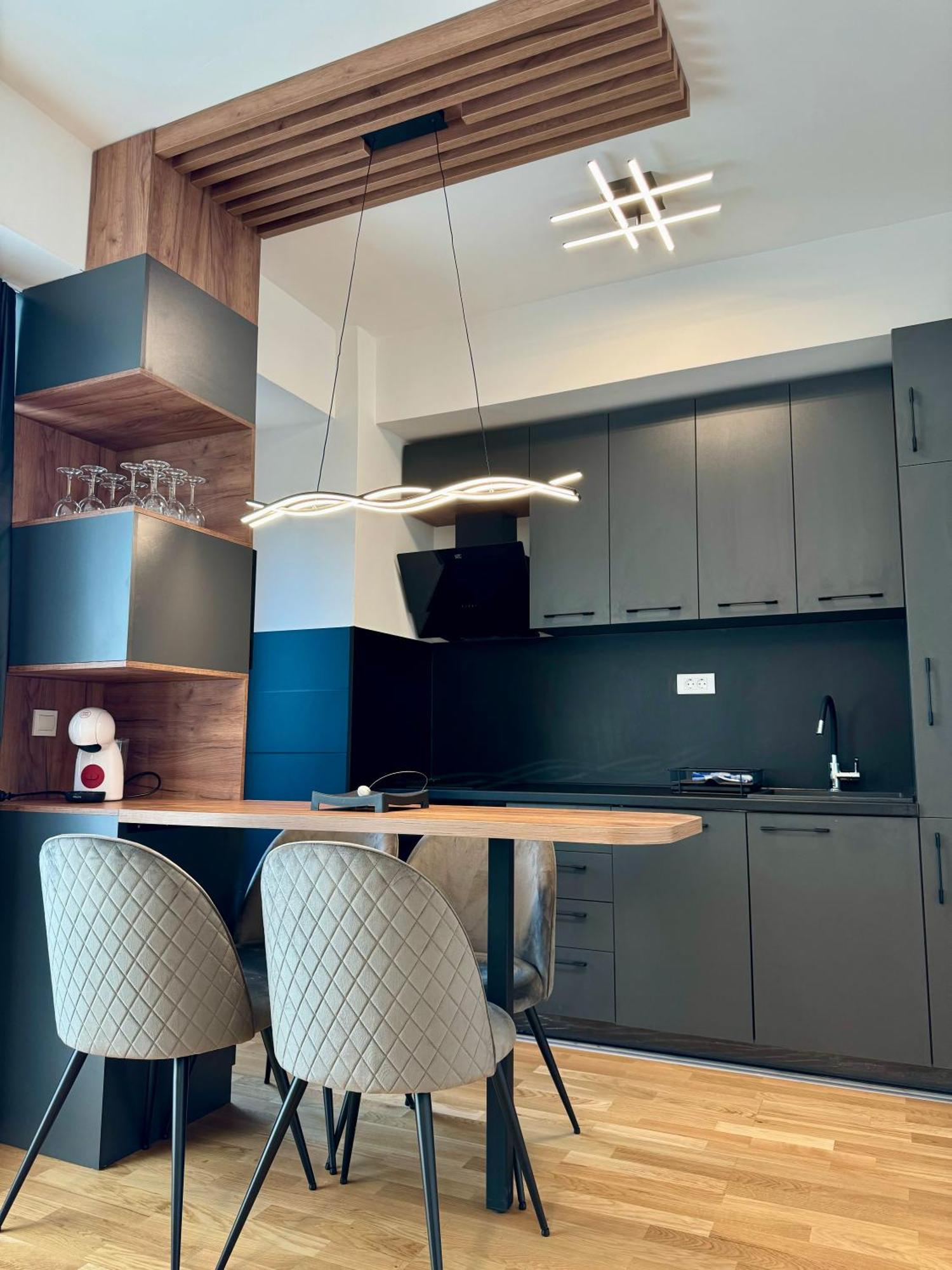 Downtown Riverside Apartments 斯科普里 外观 照片