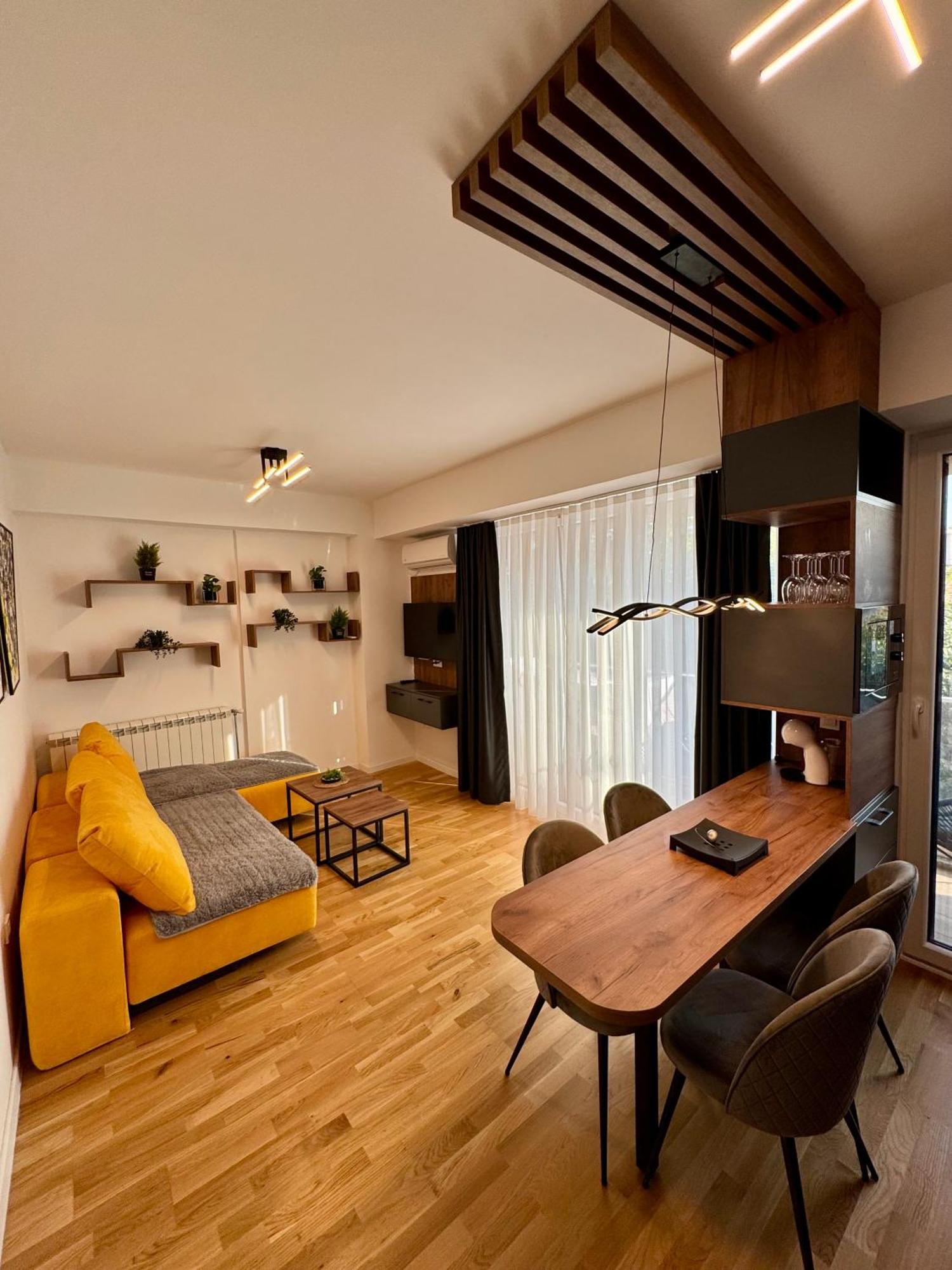 Downtown Riverside Apartments 斯科普里 外观 照片