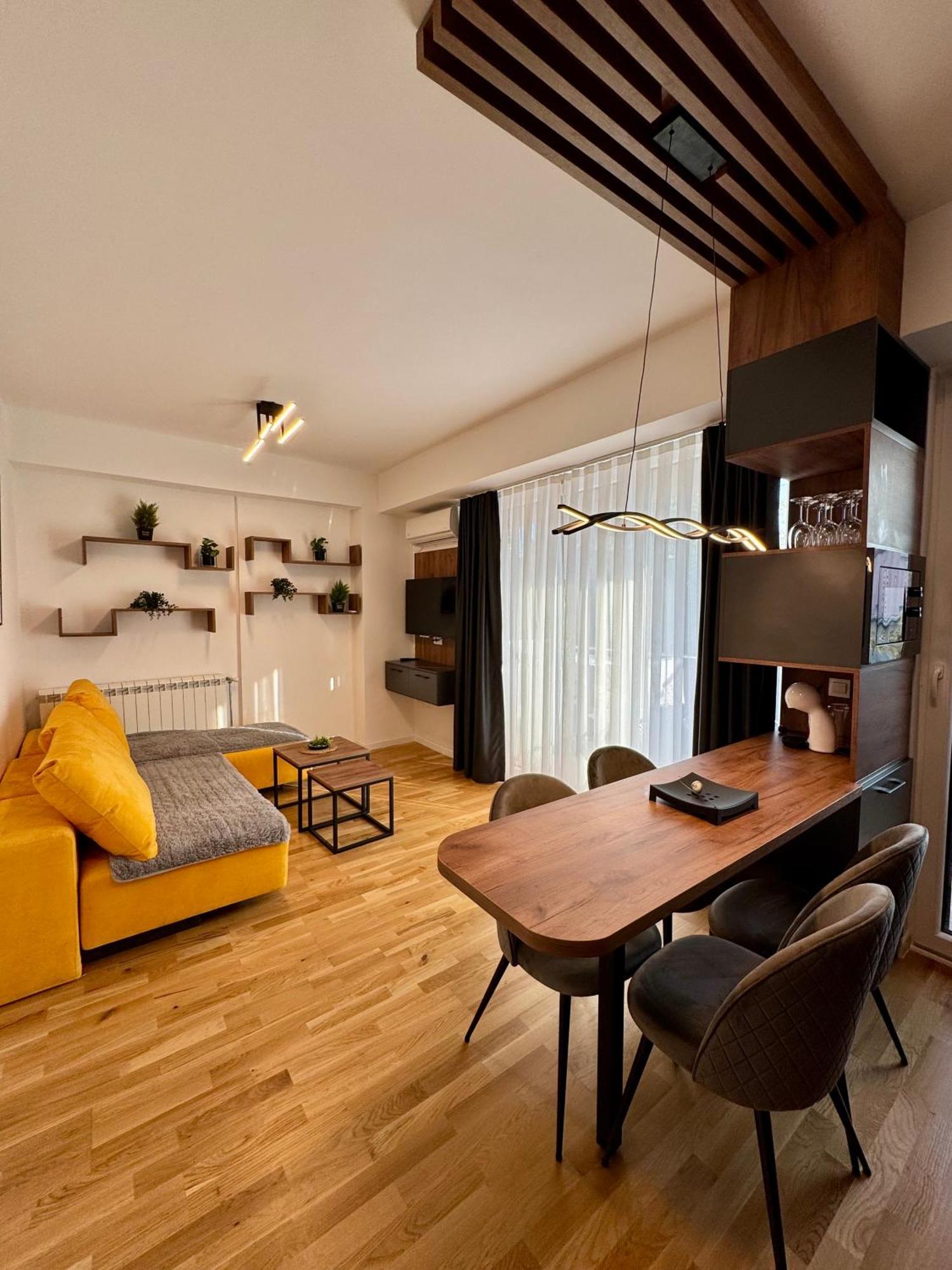 Downtown Riverside Apartments 斯科普里 外观 照片
