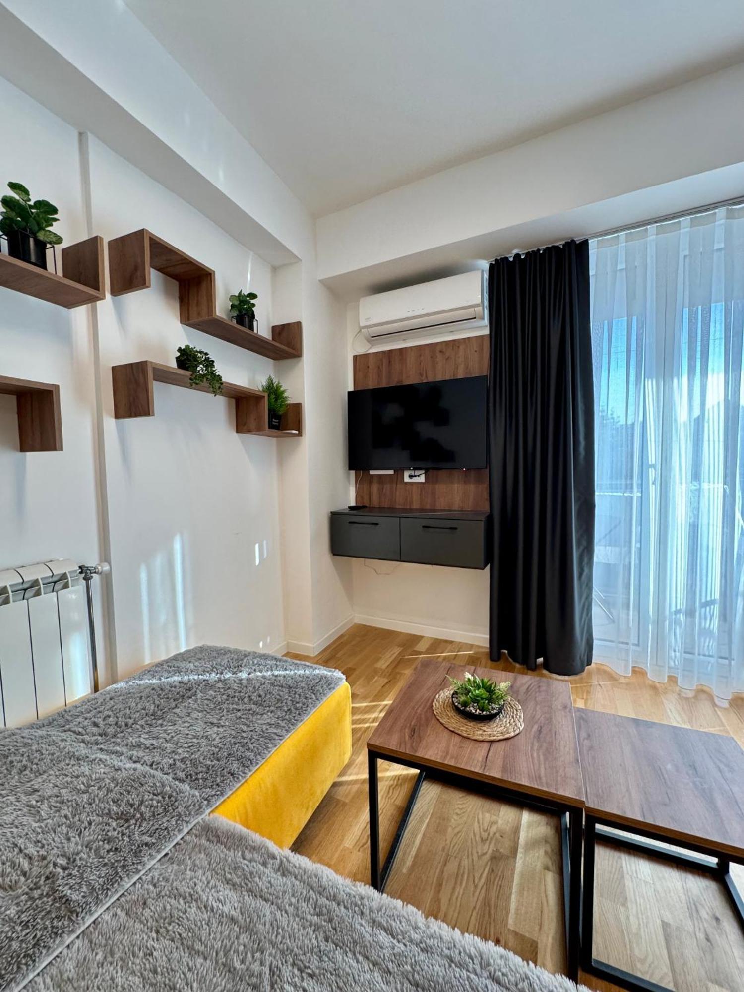 Downtown Riverside Apartments 斯科普里 外观 照片