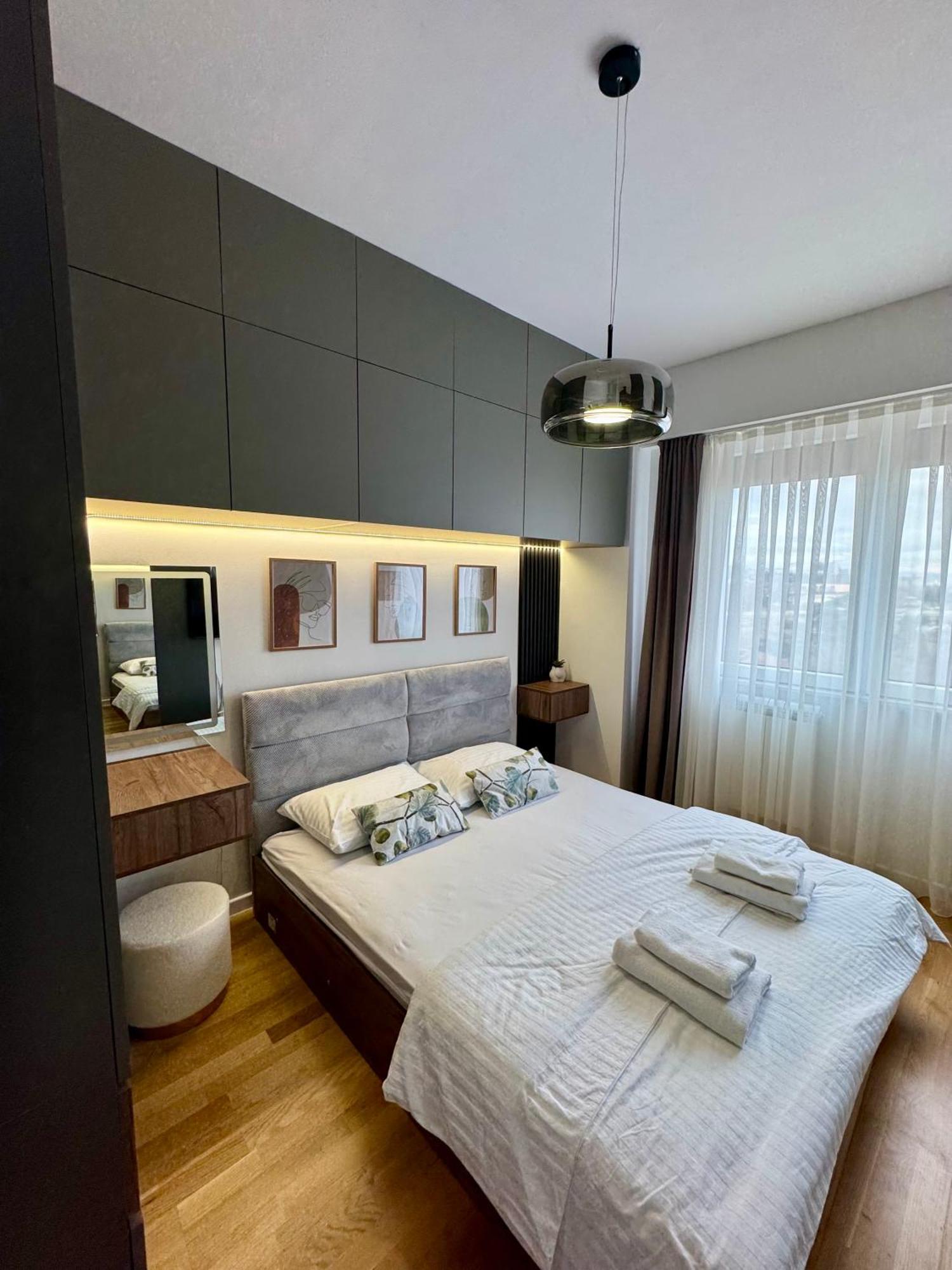 Downtown Riverside Apartments 斯科普里 外观 照片