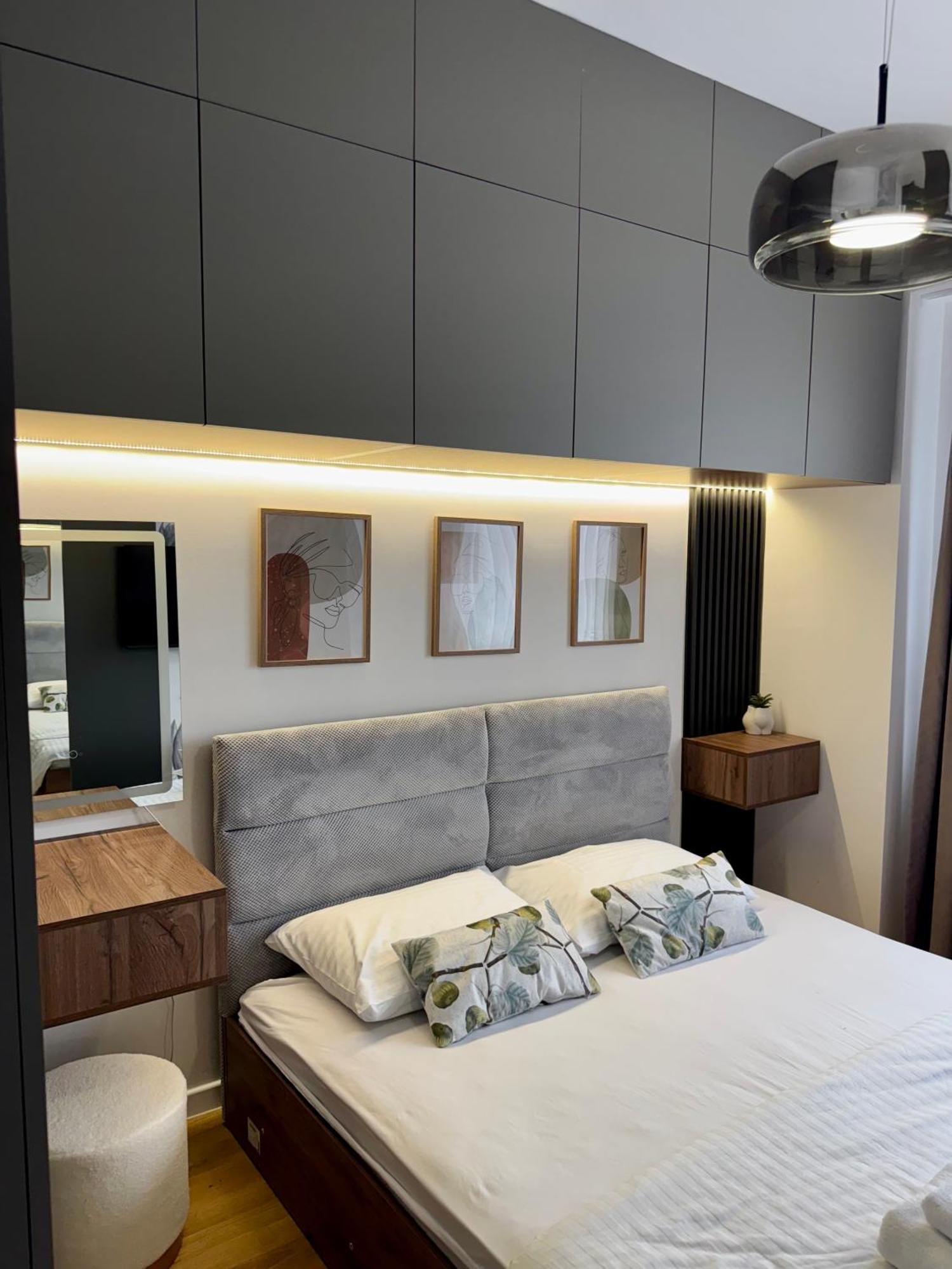 Downtown Riverside Apartments 斯科普里 外观 照片