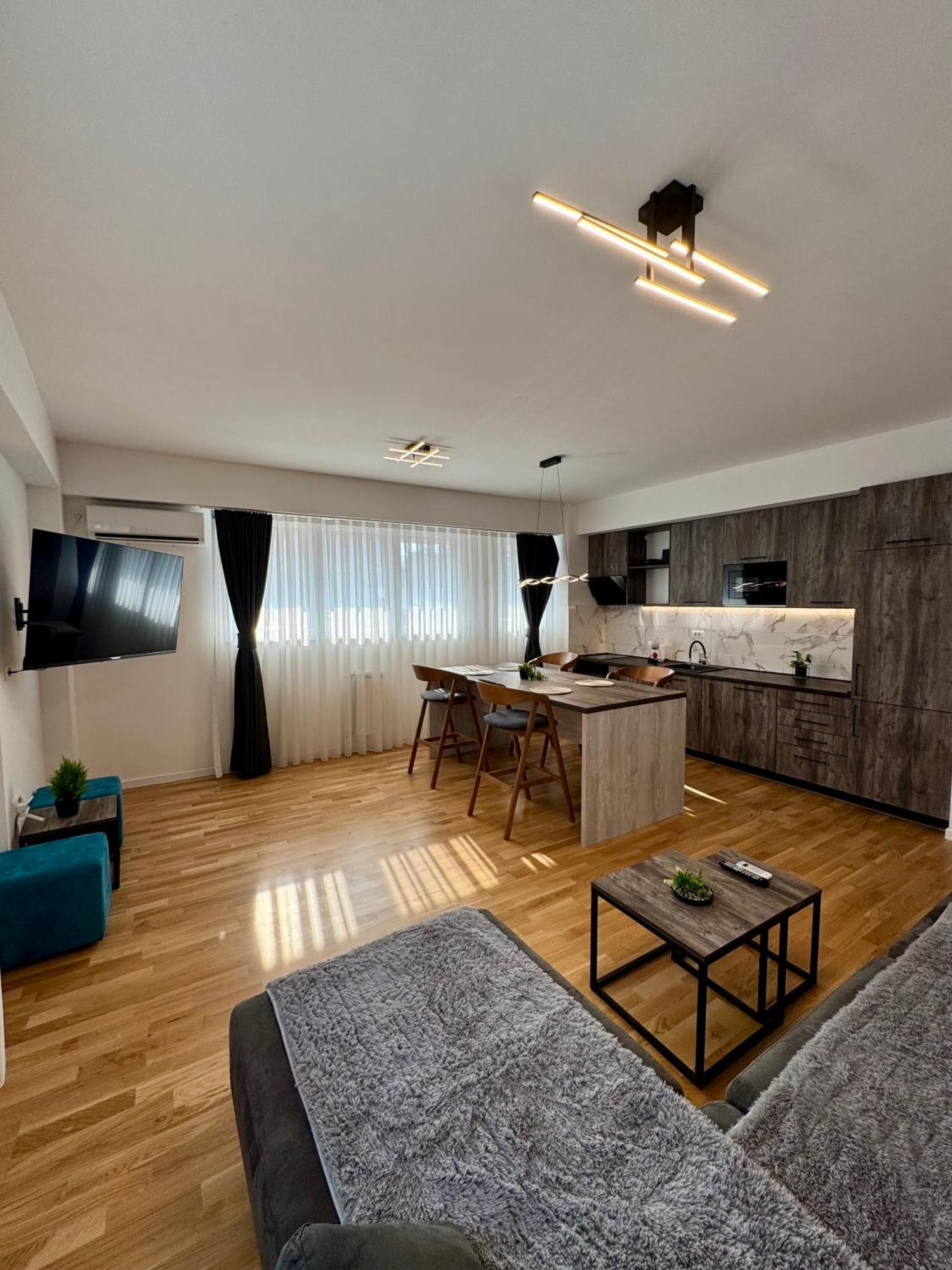 Downtown Riverside Apartments 斯科普里 外观 照片