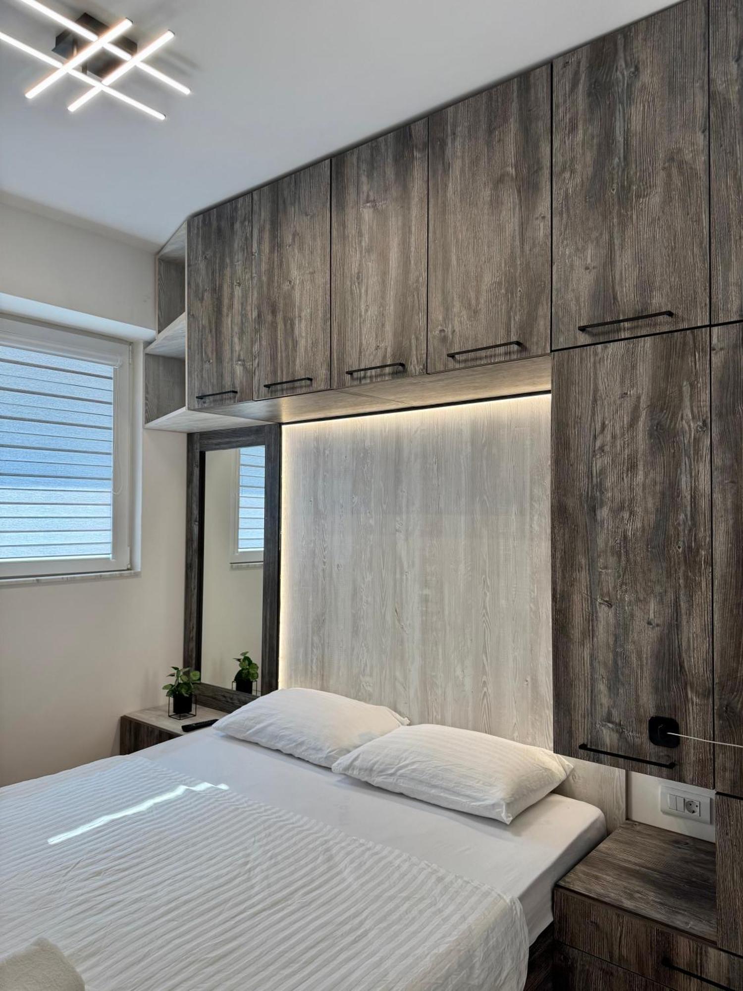 Downtown Riverside Apartments 斯科普里 外观 照片
