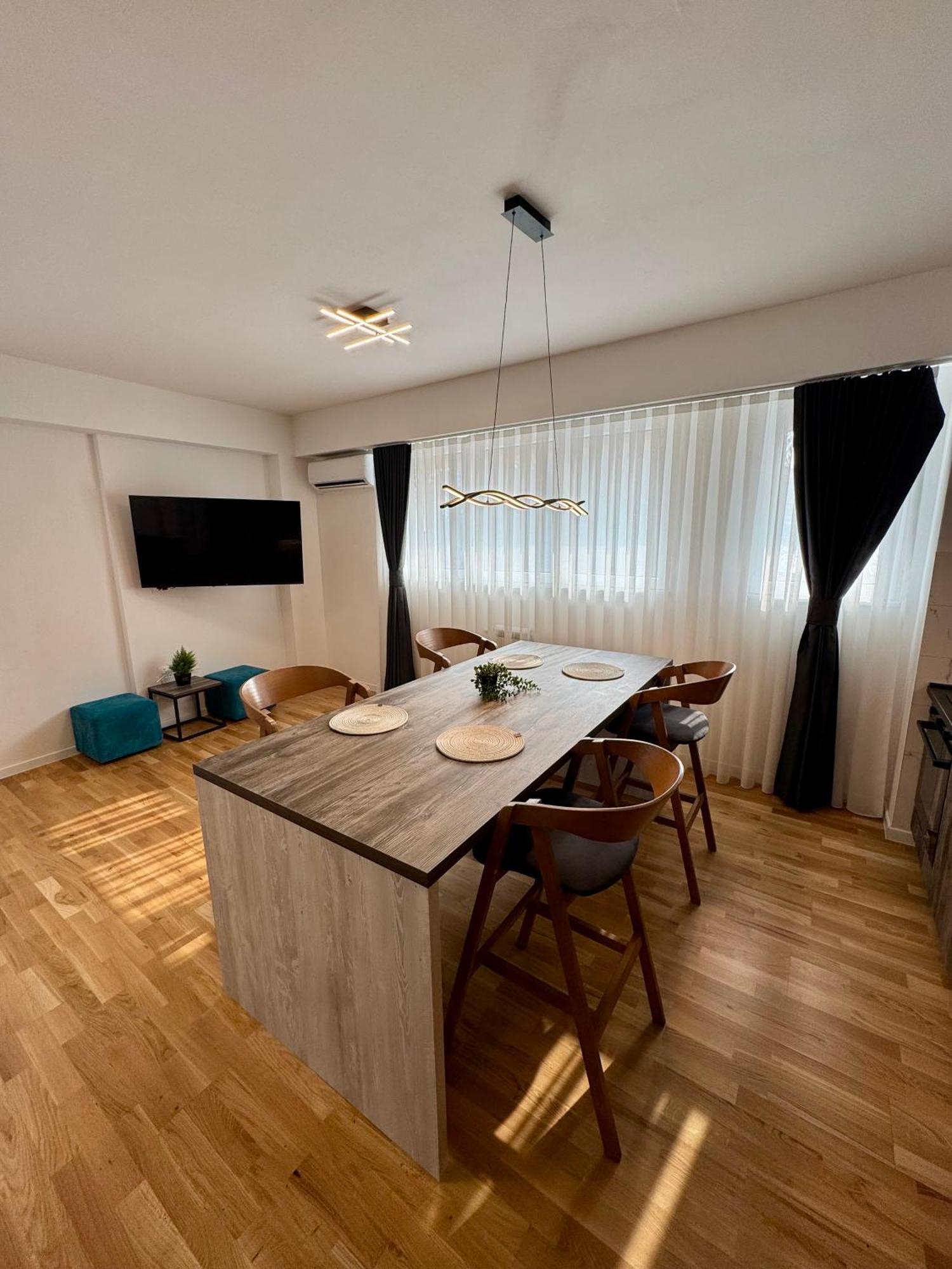 Downtown Riverside Apartments 斯科普里 外观 照片